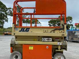 JLG 1532E Electric Scissor Lift - picture1' - Click to enlarge