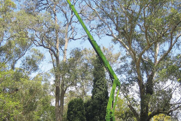 Nifty 210 21m: Trailer-Mounted elevating work platform