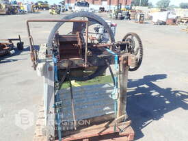 CUSTOM BUILT PETROL BELT DRIVEN CHAFF CUTTER - picture0' - Click to enlarge