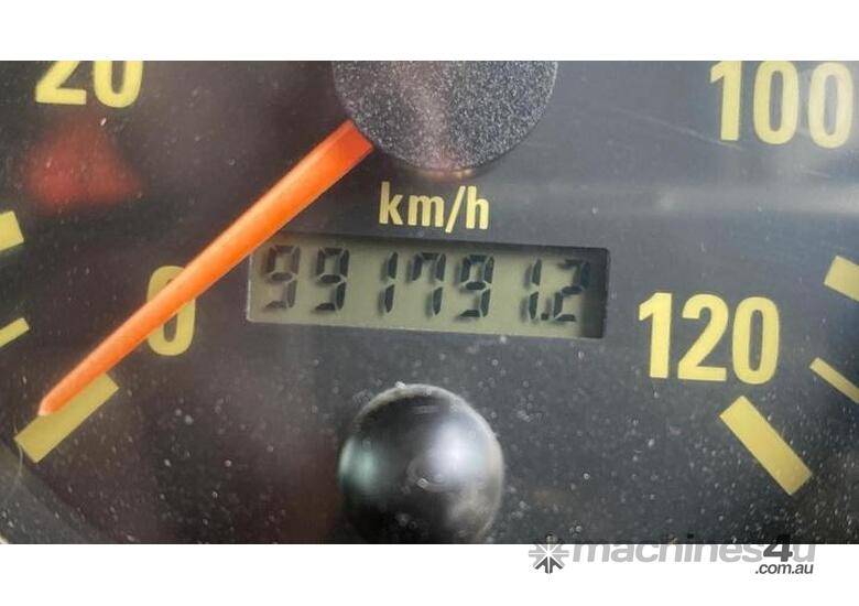 caption Kenworth T409