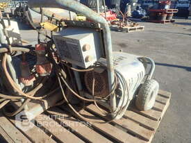 PALLET COMPRISING OF 2 X 3 PHASE PRESSURE WASHERS - picture2' - Click to enlarge