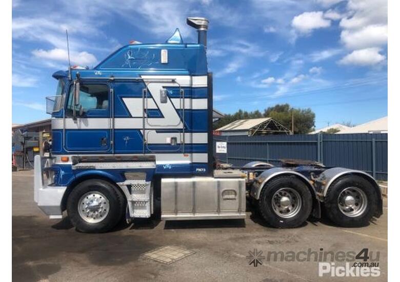 Buy Used Kenworth 2011 Kenworth K200 Series Sleeper Cab Trucks In ...