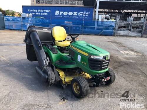 2015 John Deere X750