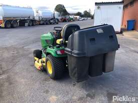 2015 John Deere X750 - picture2' - Click to enlarge