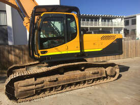  HYUNDAI 300LC EXCAVATOR - picture1' - Click to enlarge