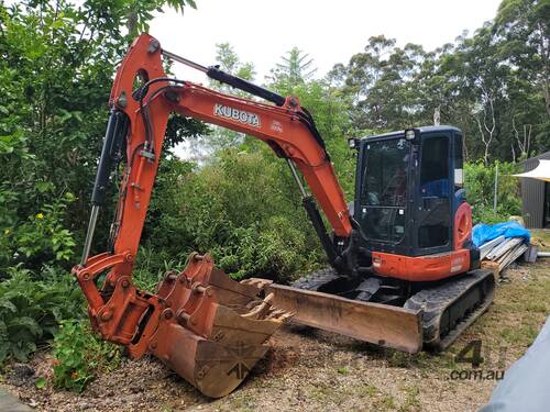 Kubota U55-4 cabin excavator 