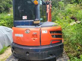 Kubota U55-4 cabin excavator  - picture1' - Click to enlarge