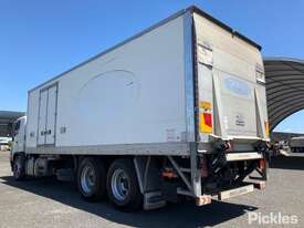 2015 Hino 500 2628 FL Refrigerated Pantech - picture2' - Click to enlarge