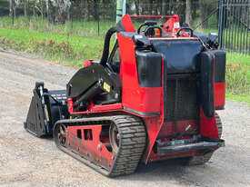 Toro TX1000 Skid Steer Loader - picture1' - Click to enlarge