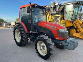 Daedong Kioti DK902C Cab Tractor - picture1' - Click to enlarge