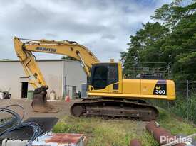 Komatsu PC300-8 - picture1' - Click to enlarge