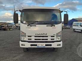 Isuzu FRR 500 - picture0' - Click to enlarge