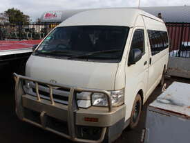 2014 TOYOTA COMMUTER 200 SERIES MINI BUS - picture2' - Click to enlarge