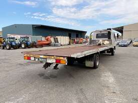 2009 Mitsubishi Fuso FK600 Tilt Tray - picture2' - Click to enlarge