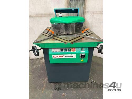 caption Euromac Multi 220/6R varibale angle corner notcher
