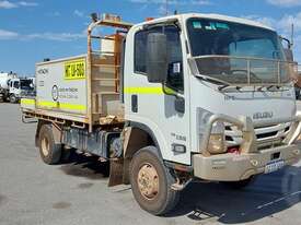 Isuzu NPS 155 - picture0' - Click to enlarge