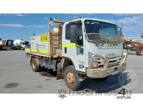 Isuzu NPS 155