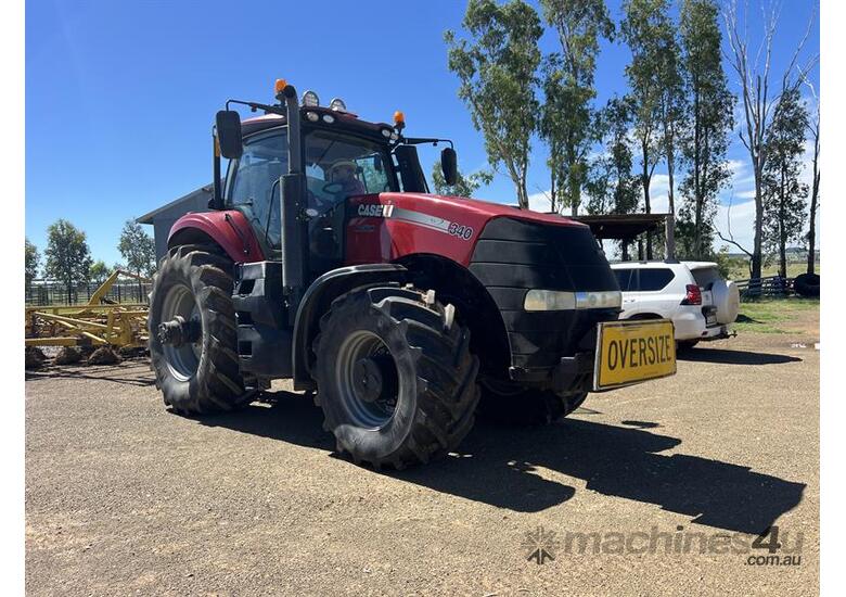 caption 2019 CASE IH 340 MAGNUM FWA/4WD