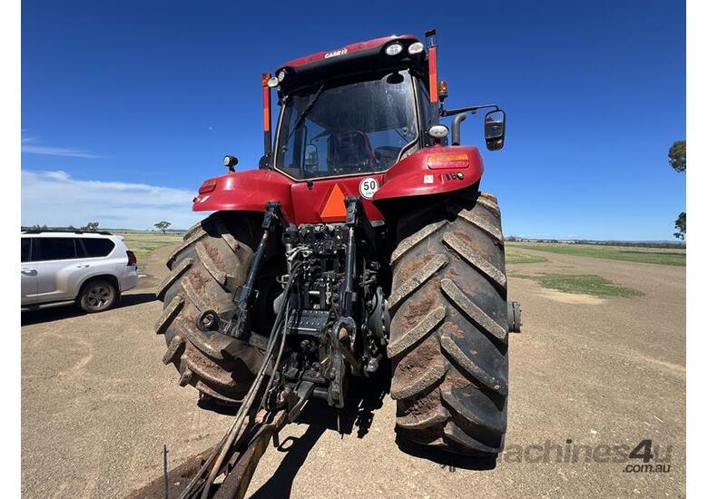 caption 2019 CASE IH 340 MAGNUM FWA/4WD