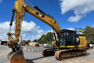 2017 Caterpillar Excavator 330FL & Attachments!