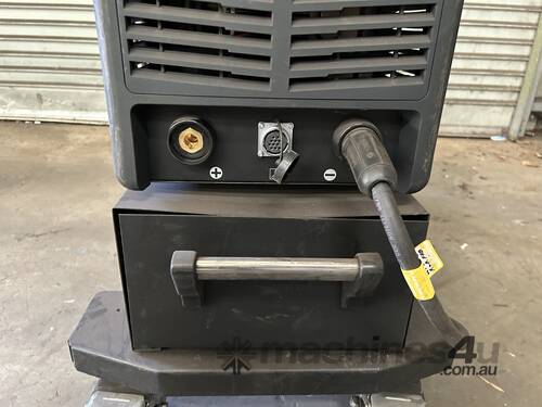 Used jasic Jasic Unimig Razorweld 500 Welder and Wire Feeder Welding ...