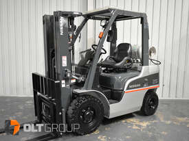 Used Nissan P1F2A25DU 2.5 Tonne LPG Forklift For Sale 4.3m Container Mast - picture0' - Click to enlarge