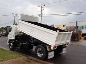 NEW HINO GH 500 1828 TIPPER WITH AUTOMATIC TRANSMISSION AND AIR SUSPENSION - picture2' - Click to enlarge