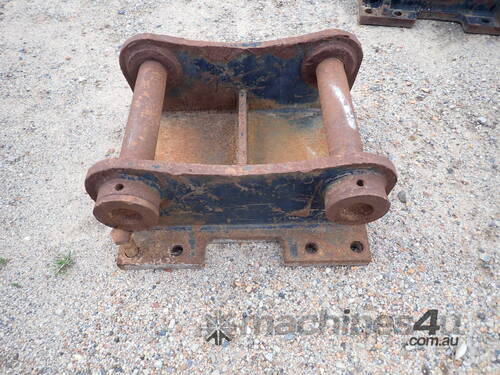 Excavator head plate