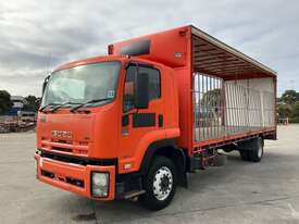 2008 Isuzu FTR900 LWB Curtainsider - picture1' - Click to enlarge