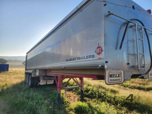 2005 Muscat MT2103 Tri Axle Tipping Trailer