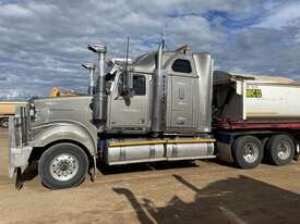 2013 Western Star 4900FX Prime Mover Sleeper Cab - picture2' - Click to enlarge