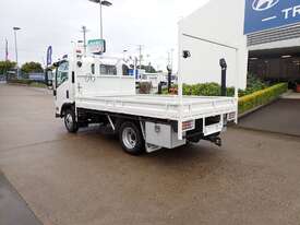 ISUZU NNR - picture1' - Click to enlarge