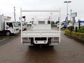 ISUZU NNR - picture2' - Click to enlarge