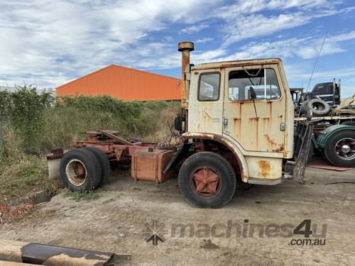 International Acco 1950A