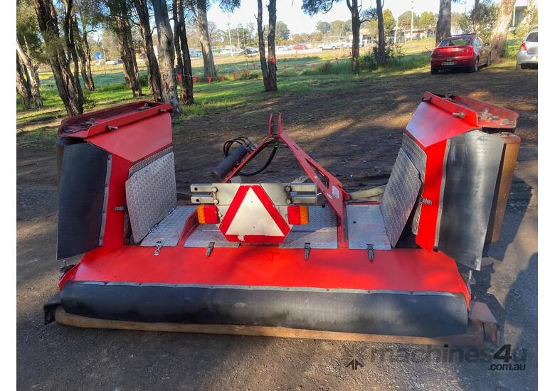 caption Howard Stealth Slasher Hay/Forage Equip