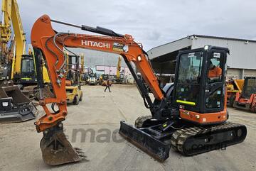 2022 HITACHI ZX55U-5 EXCAVATOR WITH FULL A/C CAB, CIVIL SPEC, BUCKETS AND 1096 HOURS