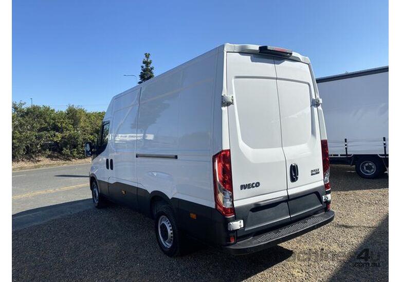 caption 2021 Iveco Daily 35S13 White Van 2.3l 4x2