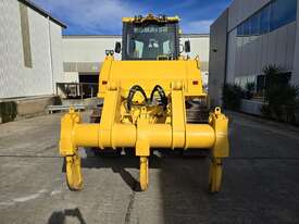 2021 KOMATSU D85EX-18  - picture2' - Click to enlarge