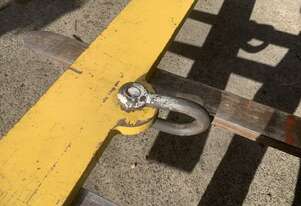   LOT #27 Crane spreader