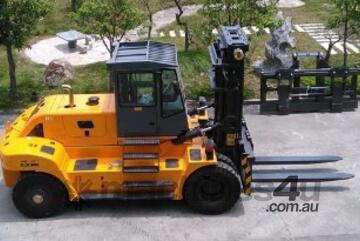   16 TONNE HEAVY DUTY FORKLIFT powered by CUMMINS