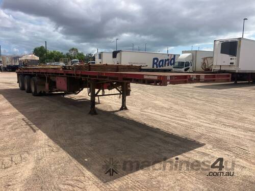 1996 Freighter ST3 Tri Axle Flat Bed Trailer