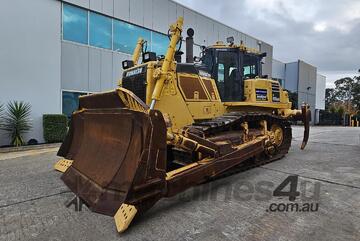 Komatsu 2015   D155AXI-8