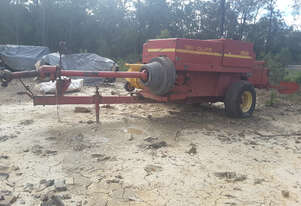 New Holland 568 Square Baler Hay/Forage Equip New Holland 568 Square Baler Hay/Forage Equip