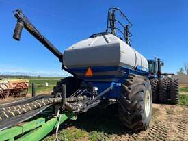 NEW HOLLAND SC430 TBT AIR-SEEDER BIN - picture1' - Click to enlarge