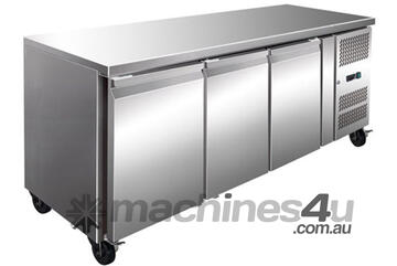GN3100BT TROPICALISED 3 Door Gastronorm Bench Freezer