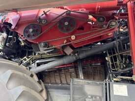 2016 CASE IH 7240 HEADER & 2152 MACDON FRONT  - picture1' - Click to enlarge