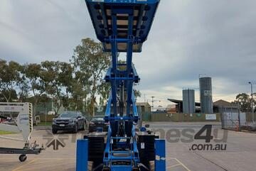 Genie GS3369 RT 2020 11.96 m Diesel Rough Terrain Scissor Lift - 454 kg Capacity