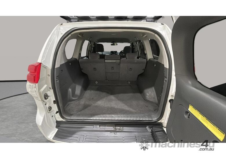 caption 2010 Toyota Landcruiser Prado GX (4x4) Diesel SUV (MY10)