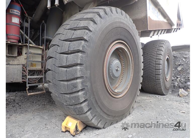 2011 Liebherr T282C Rigid Dump Truck – HT057