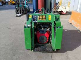 2011 Kanga Mini Loader - picture1' - Click to enlarge